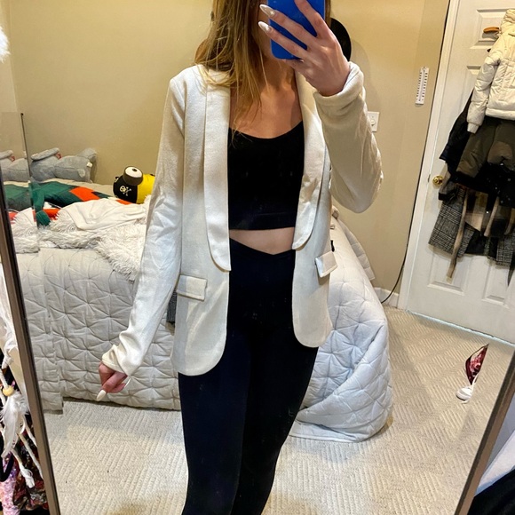 SOLD Vici beige blazer - Picture 2 of 3